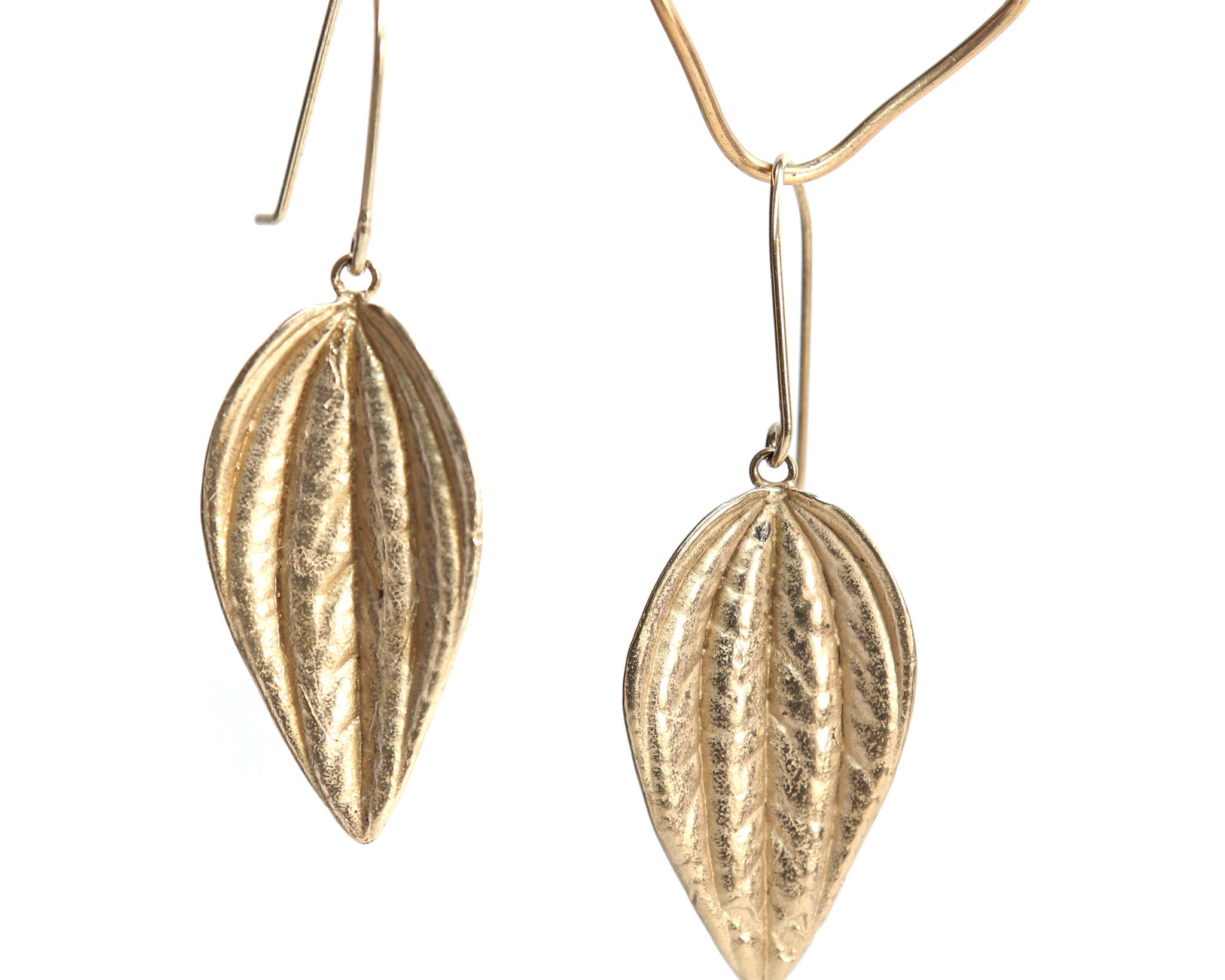 small leaf peperomia earrings: dangle