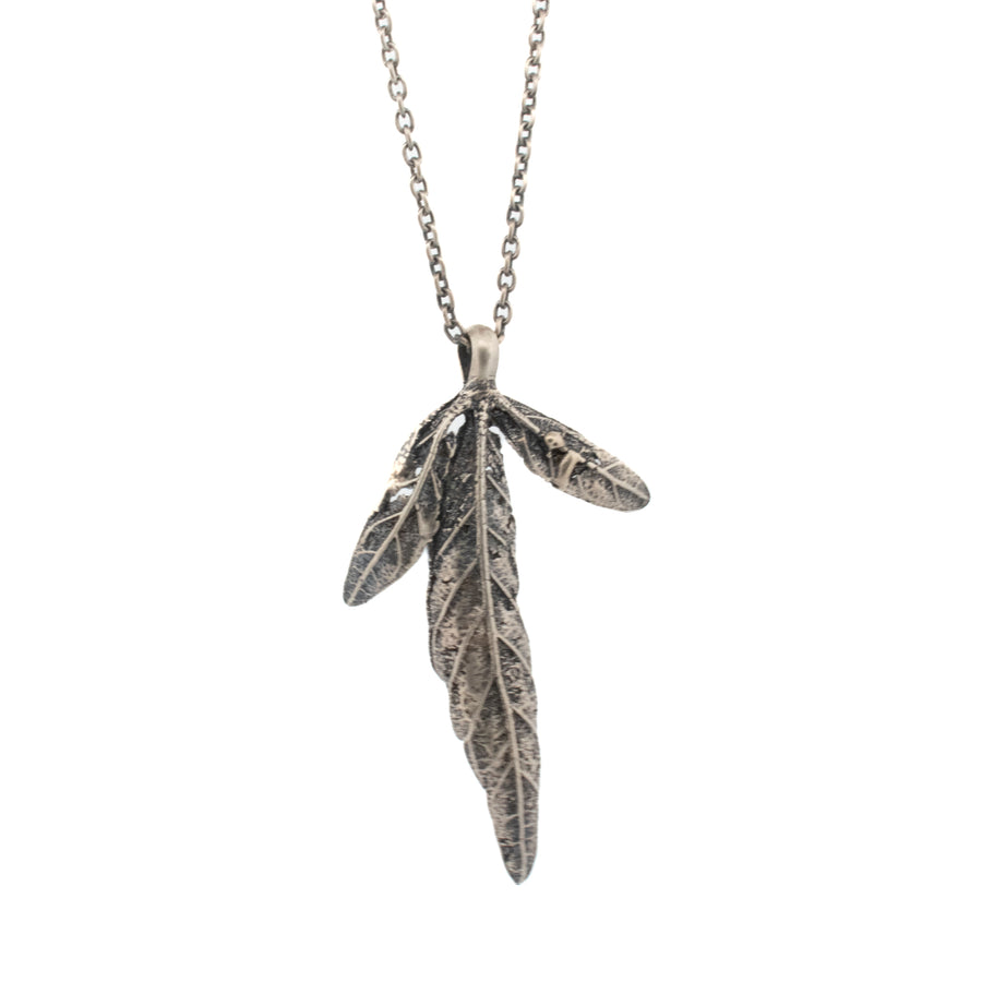 sterling silver cannabis leaf pendant necklace