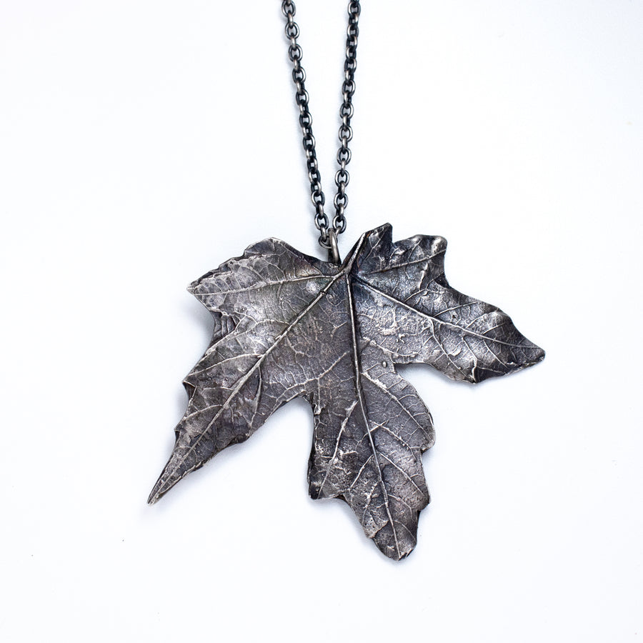 sterling silver maple leaf necklace